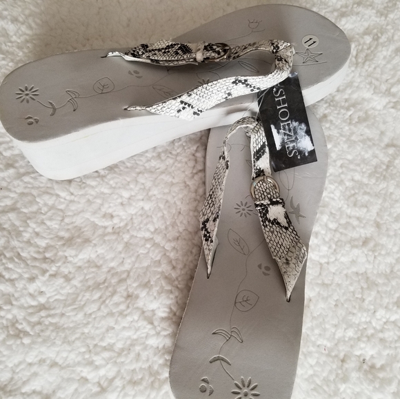 Flip flops platforms - Picture 3 of 3